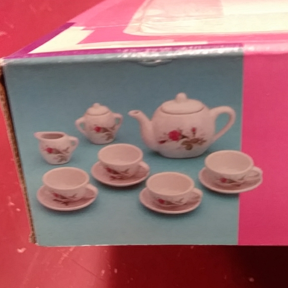 NEW IN BOX 13 PC.CHINA TEA SET CHILDREN'S - Picture 3 of 4